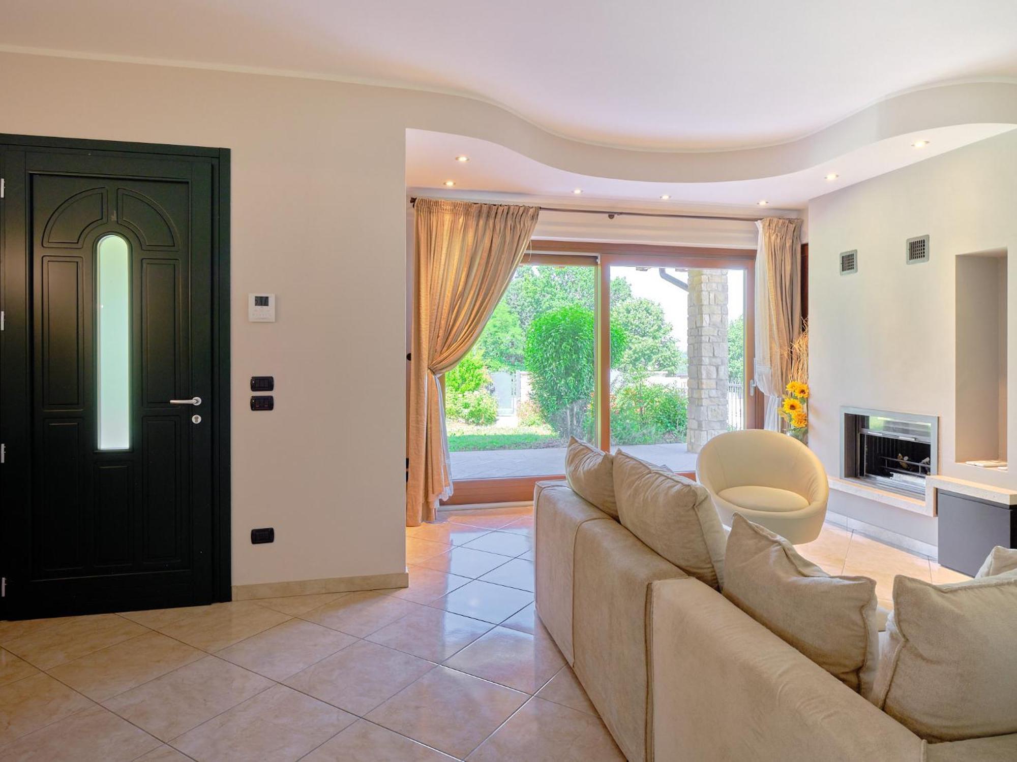 Villasgarda - Villa Leone Salionze Exteriör bild